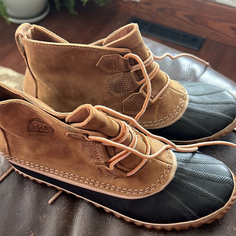 Sorel ankle boots